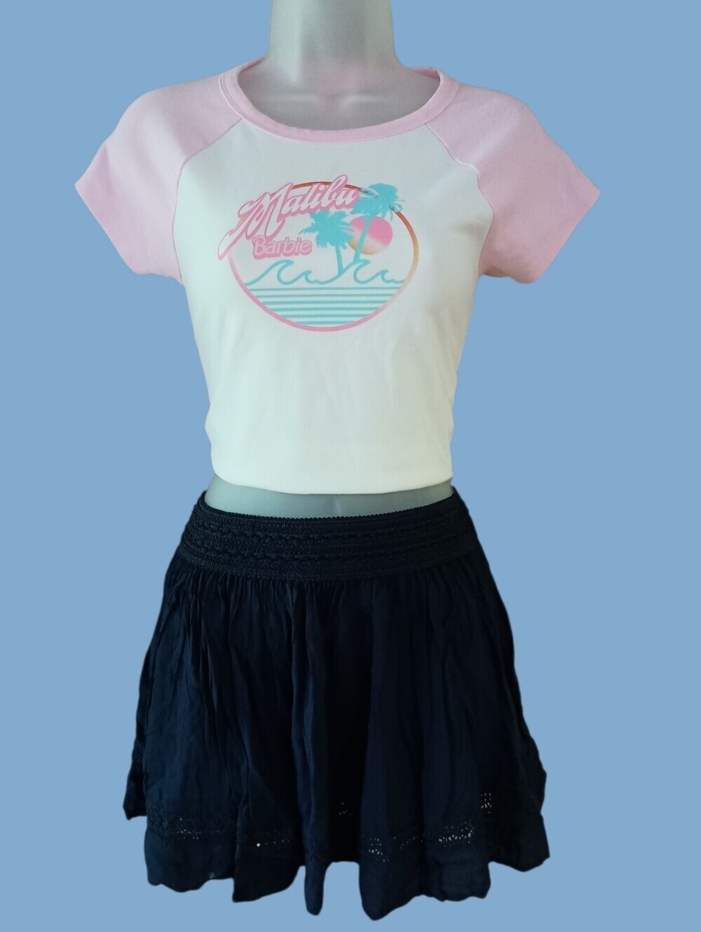 Aeropostale XS Navy Blue mini skirt smocked waistband/delicate lace EUC